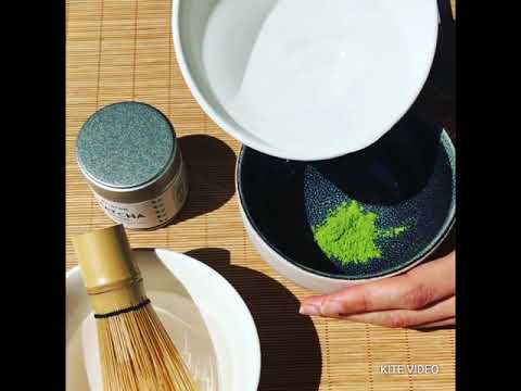 Préparation du thé matcha