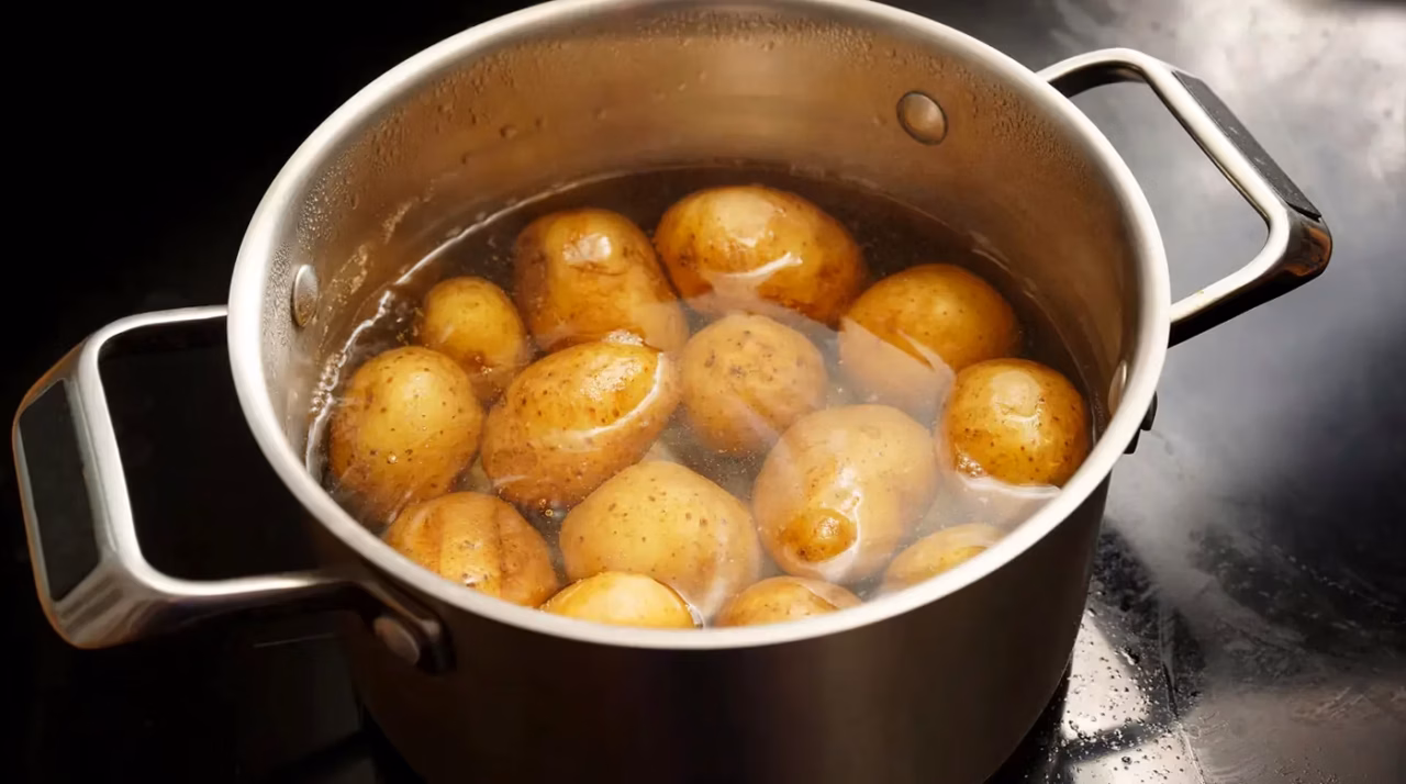 Pommes de terre sautées au four : la recette croustillante
